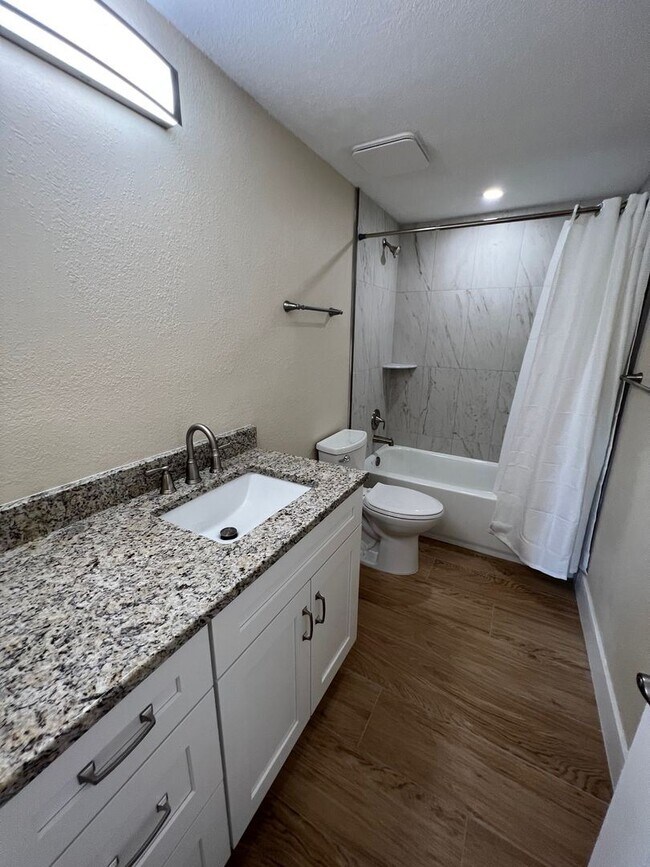 Building Photo - 2 br, 2 bath House - 190 Norfolk Avenue