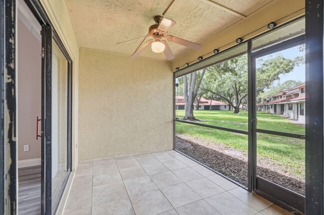 Building Photo - 3 bedroom condo
