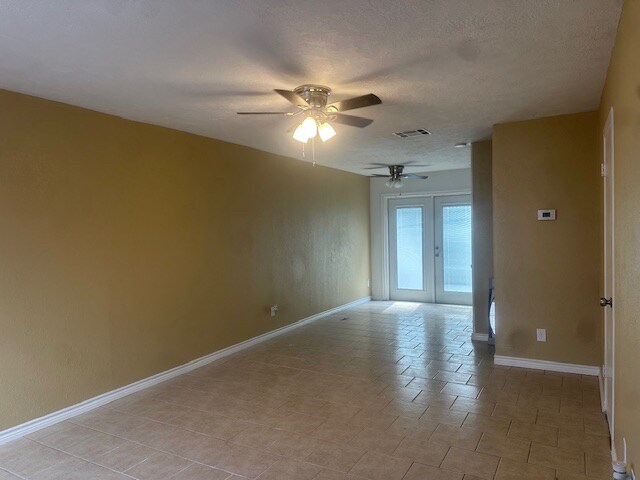 Building Photo - 6760 Prutzman Rd