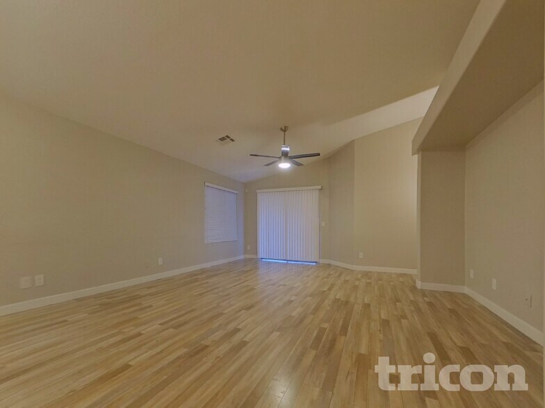 Building Photo - 350 N 152nd Dr