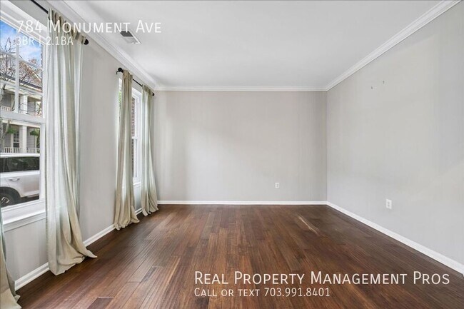 Building Photo - 784 Monument Ave