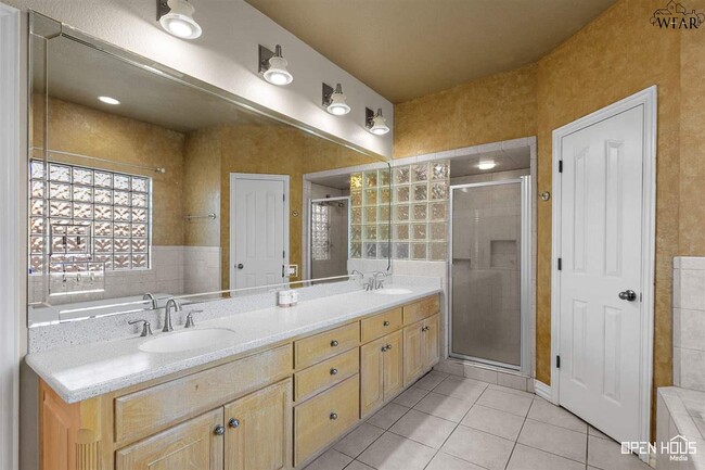 Building Photo - 5405 Blazing Star Ln
