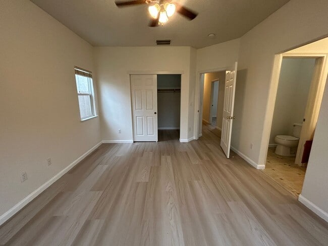 Building Photo - 2541 Carnival Dr