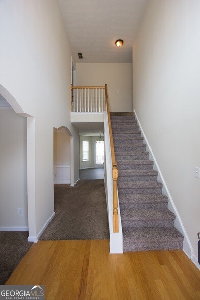 Building Photo - 4333 Beaver Tree St