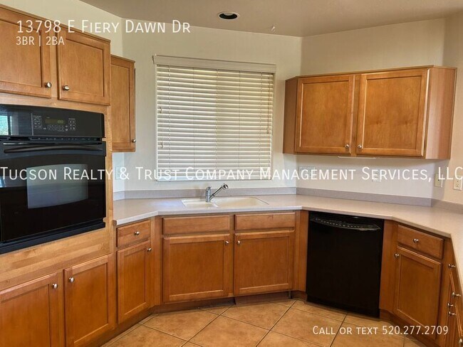 Building Photo - 13798 E Fiery Dawn Dr