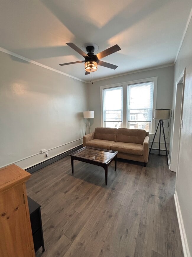 Building Photo - 66 Cottage St