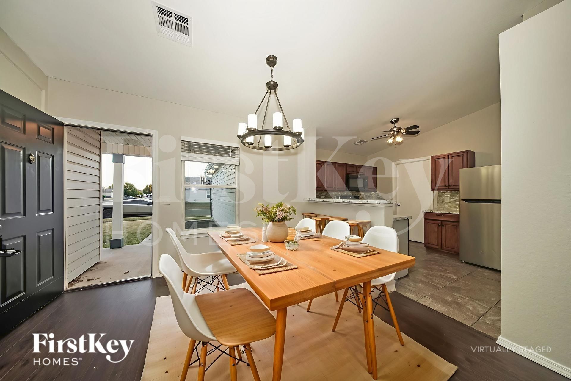 Building Photo - 1009 SW 153rd St