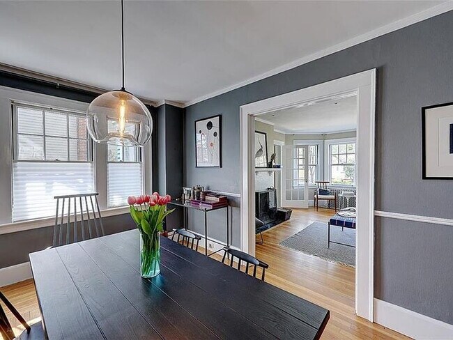 Building Photo - 17 Luzon Ave