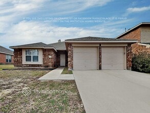 Building Photo - 2817 Goldfinch Dr