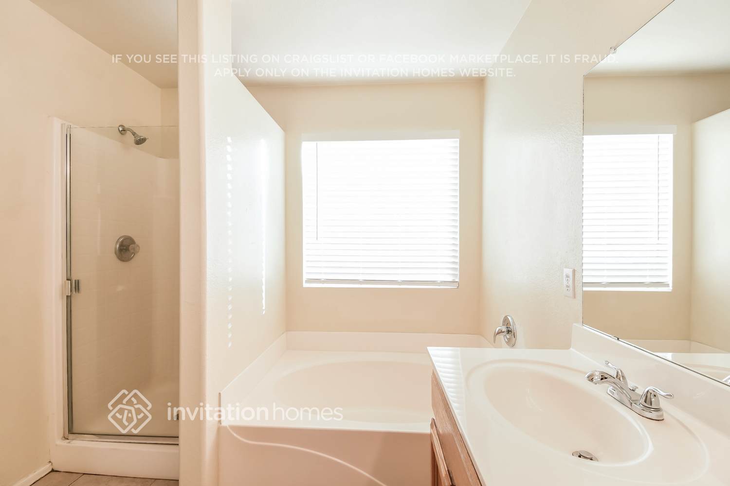 Building Photo - 775 S Lanus Dr