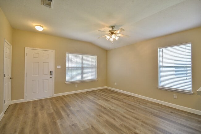 Building Photo - 13027 Lark Point Ct