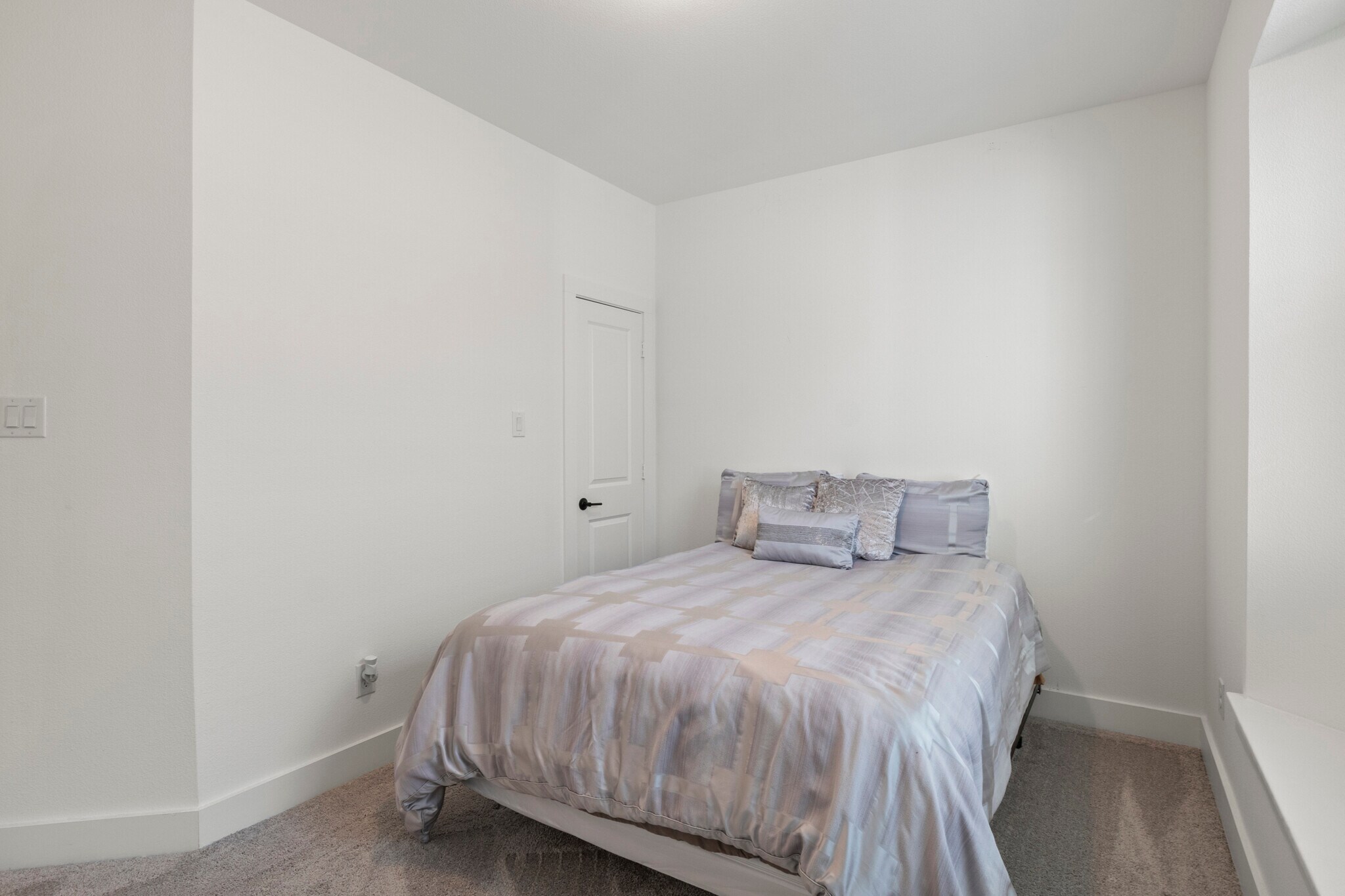 Building Photo - 9613 Polo Pony Ct