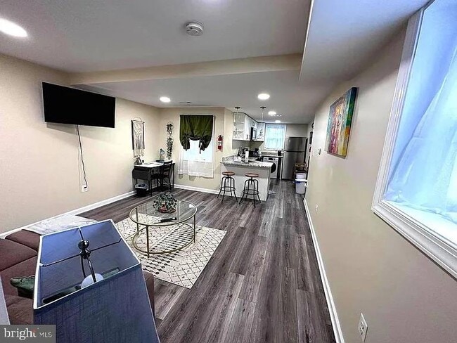 Building Photo - 1721 McCulloh St