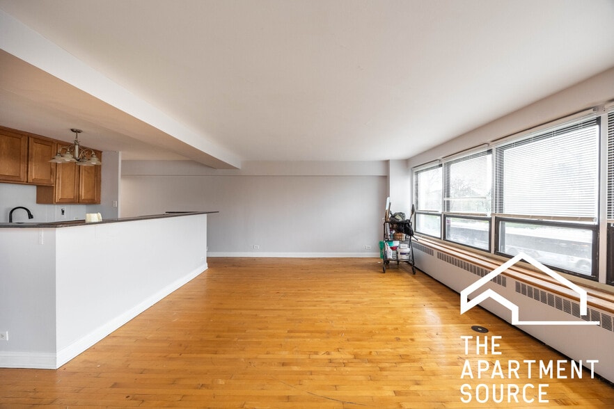 Building Photo - 4180 N Marine Dr