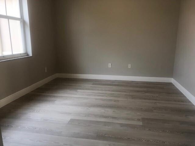 Building Photo - 230 Riverwalk Cir