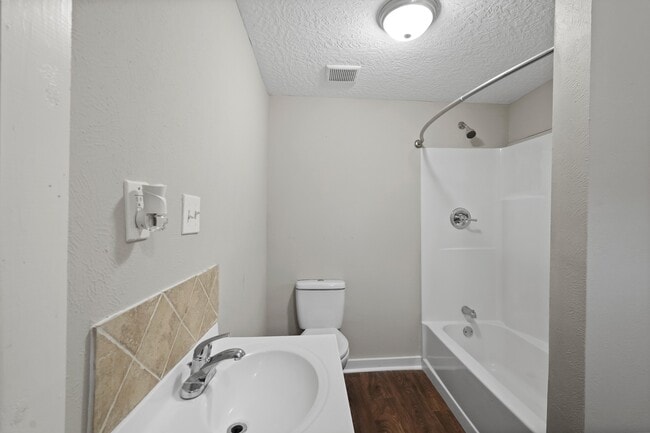 Building Photo - 6816 Avenue C