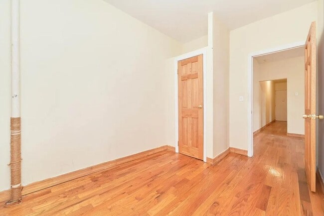 Building Photo - 501 W 135th St