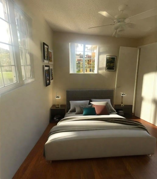 Building Photo - 900 Crestwood Ct S