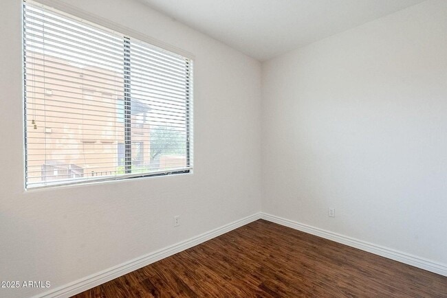 Building Photo - 13450 E Vía Linda