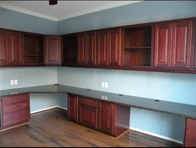 Building Photo - 203 Mariner Cove Ct