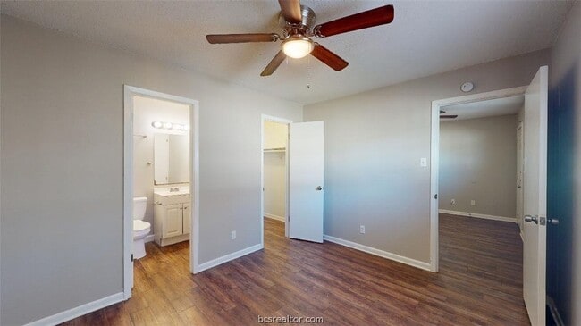 Building Photo - 500 Foch St