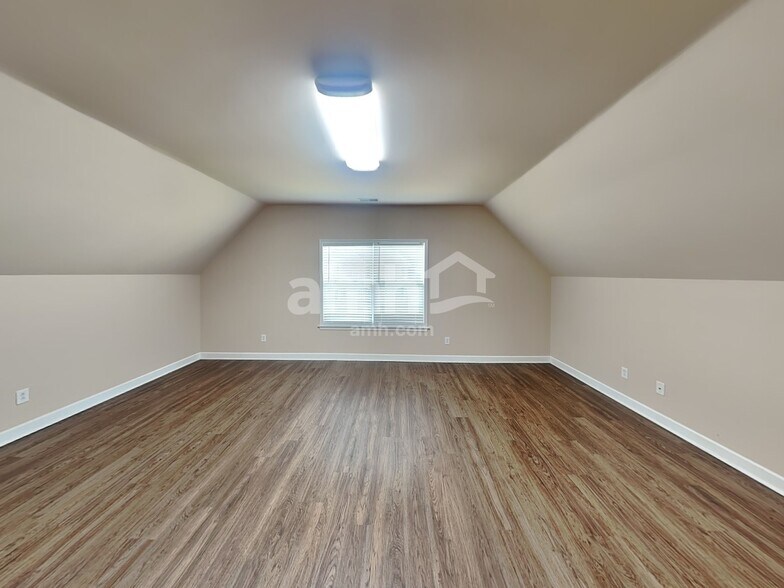 Building Photo - 2017 Keene Cir