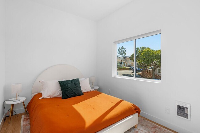 Building Photo - 2110 Drescher St