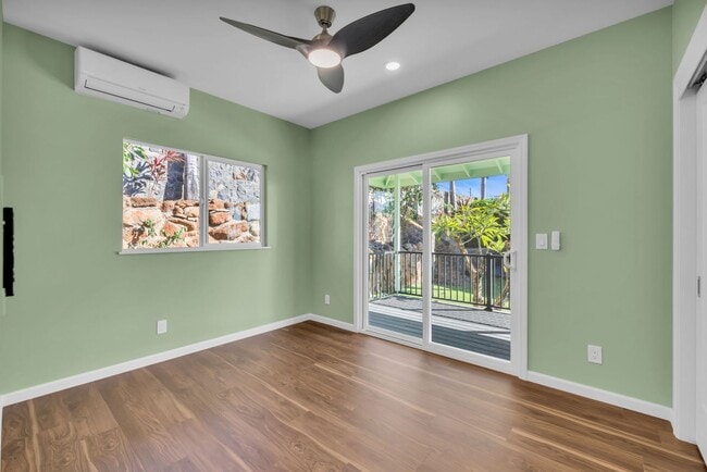 Building Photo - 1276 S Nahale Pl