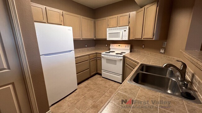 Building Photo - 1 Bedroom, 1 Bath