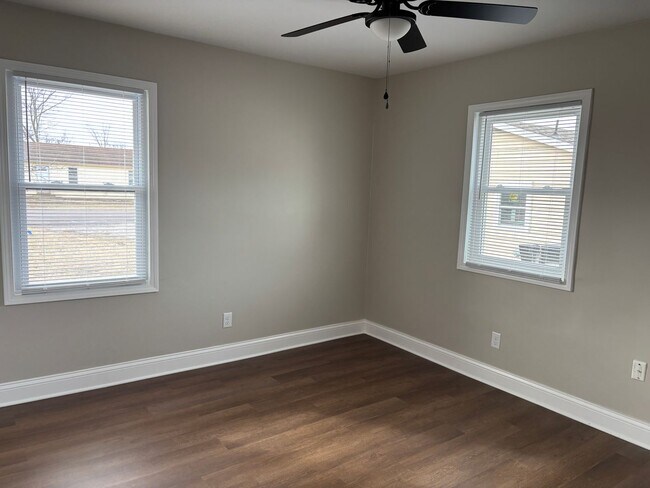 Building Photo - Beautifully Remodeled 3 Bed 1 Bath House