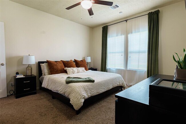 Building Photo - 7617 Topaz Way
