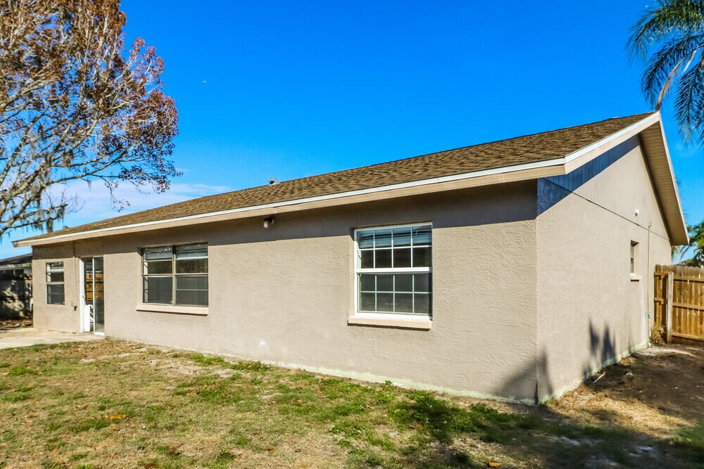 Building Photo - 4243 Tall Oak Ln