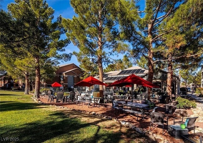 Building Photo - 555 E Silverado Ranch Blvd