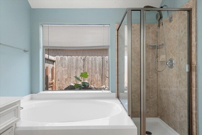 Building Photo - 26886 Treasures Ridge Dr