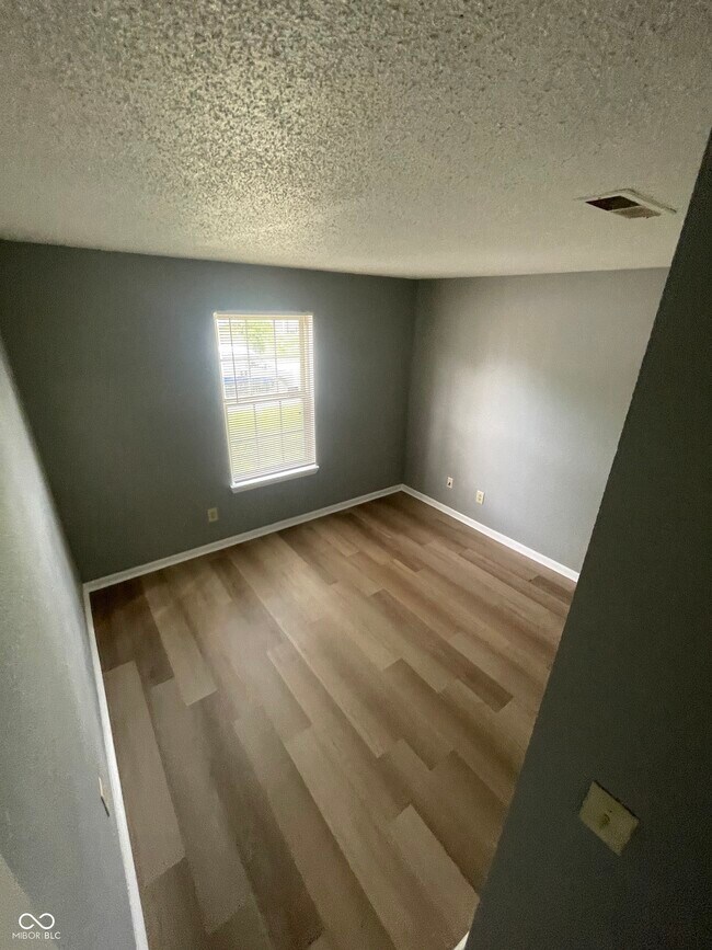 Building Photo - 10856 Orchard Valley Way