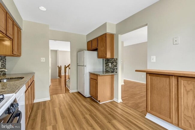 Building Photo - 4234 Fox Lake Dr