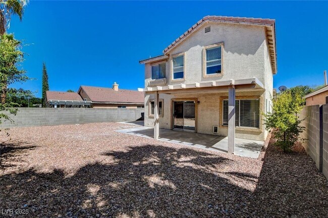 Building Photo - 1441 Iron Springs Dr