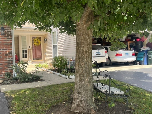 Building Photo - 2062 Peach Tree Ln