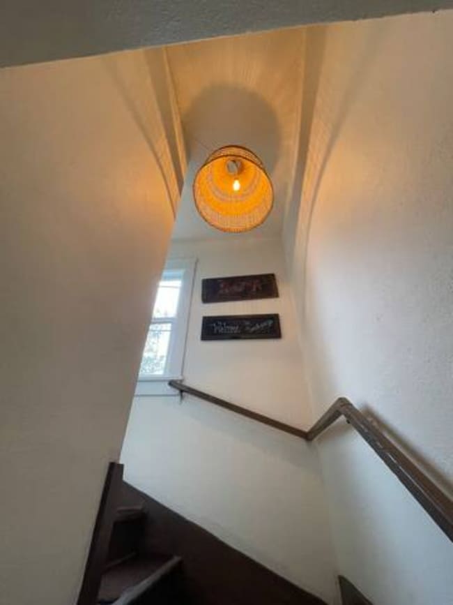 Building Photo - 2910 Grape Street