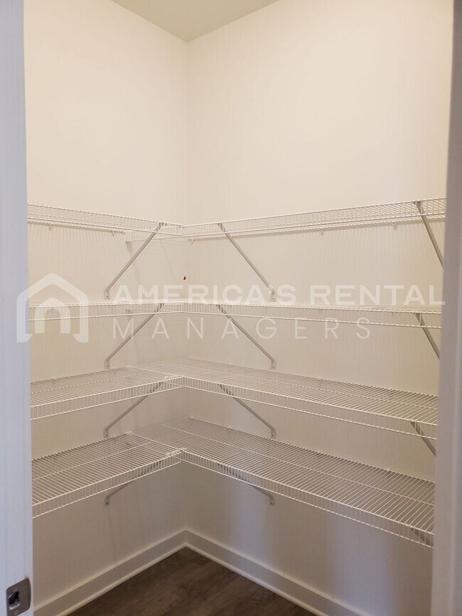 Building Photo - Home for Rent in Clanton, AL! Available to...