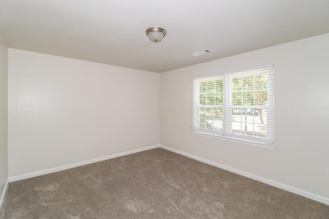 Building Photo - 109 W Pecan Valley St