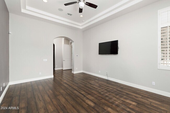 Building Photo - 9901 E Edgestone Dr