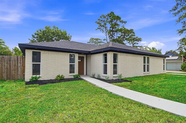 Building Photo - 25402 Thistlewaite Ln
