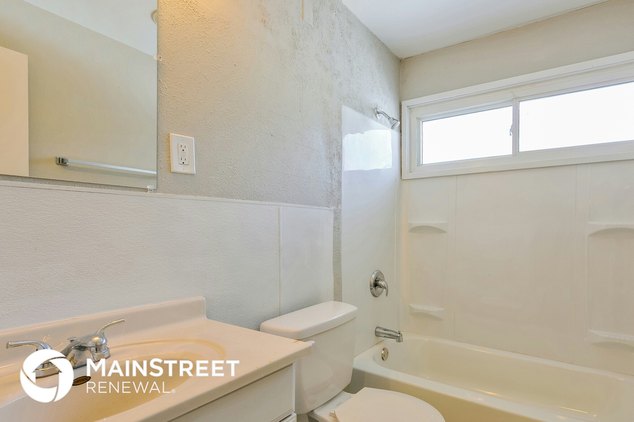 Building Photo - 8412 Chalons Ct
