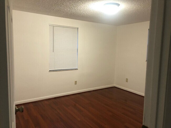 Building Photo - 4608 Orient Rd