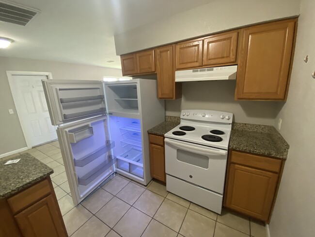 Appliances - 1014 Spring Ave