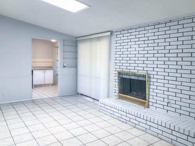 Building Photo - 5221 Edmonton Ave