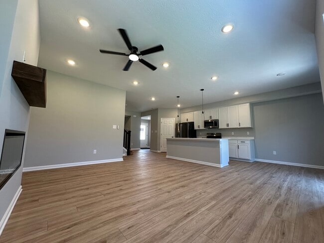 Building Photo - 17458 Ebling Trl