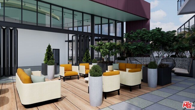 Building Photo - 800 N Front St