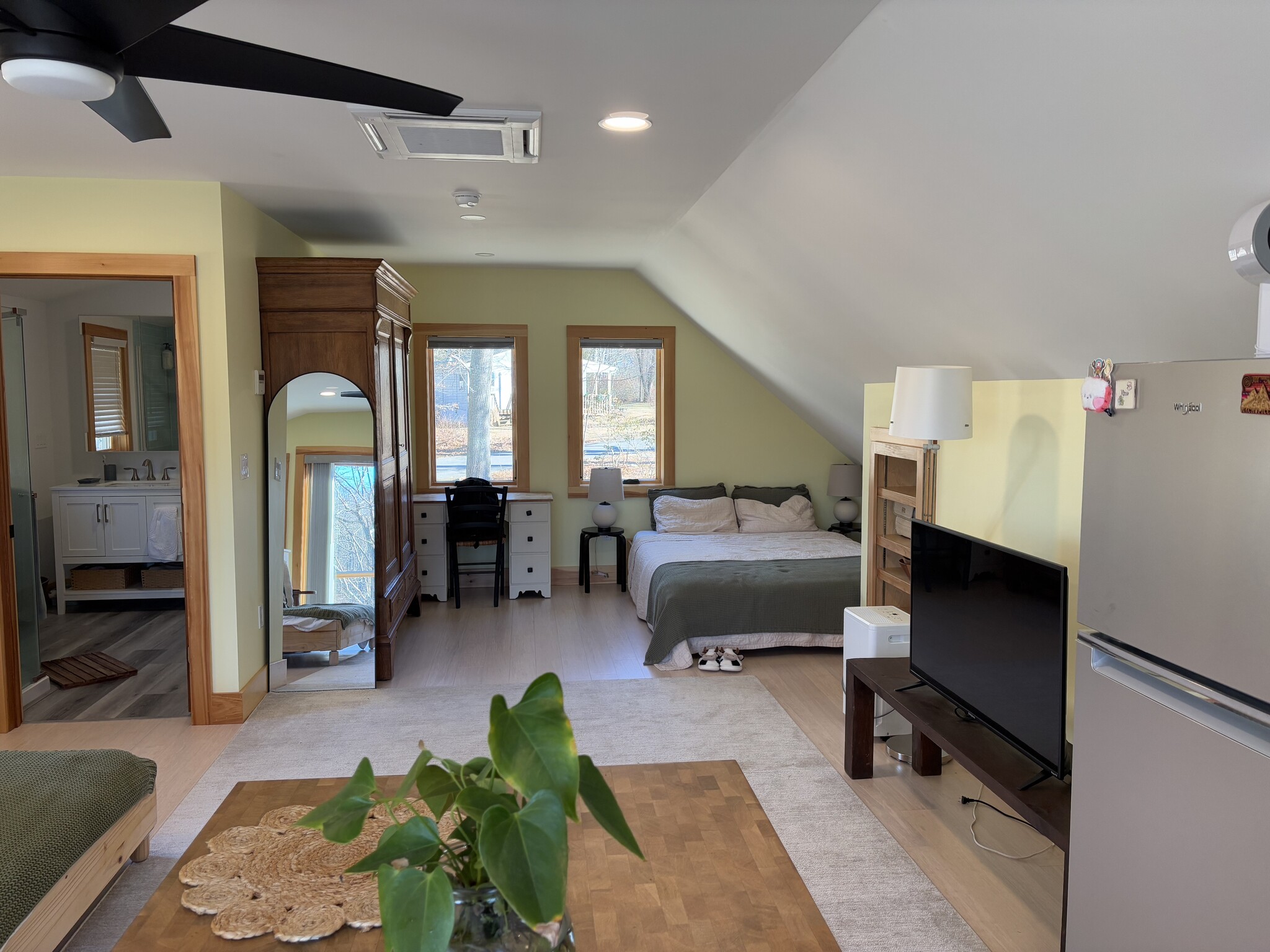 bedrooom portion of studiio - 3 Lakeside Dr